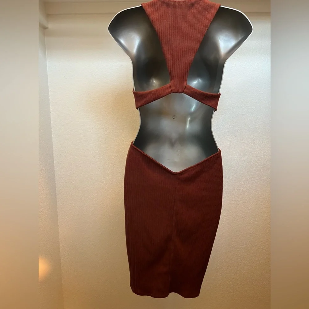 Free People beach cut out midi dress - Picture 3 of 8